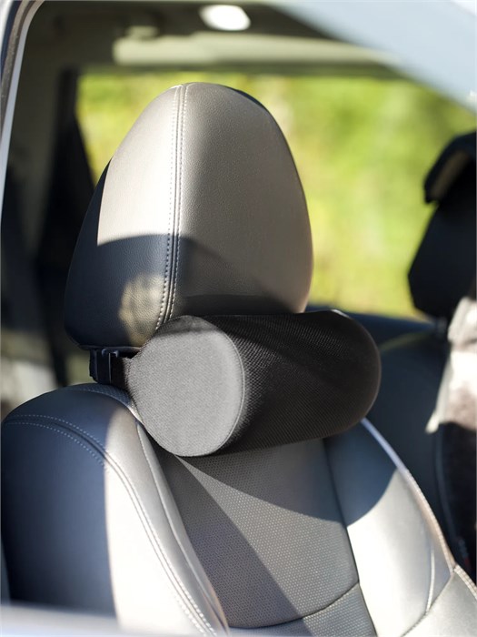 Подушка автомобильная на подголовник Roadie, черная 63053.30