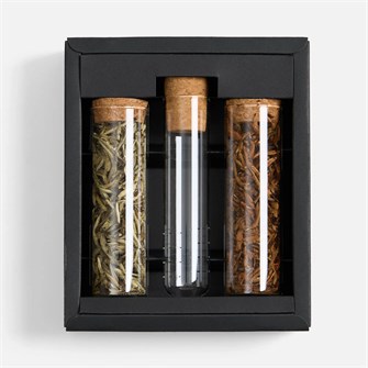 {{photo.Alt || photo.Description || 'Набор с чаем и колбой для заваривания Infuseful'}}