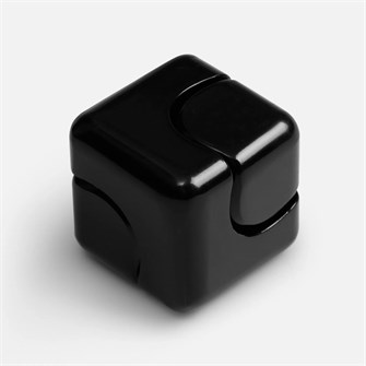 {{photo.Alt || photo.Description || 'Кубик-спиннер Cubicure, черный'}}