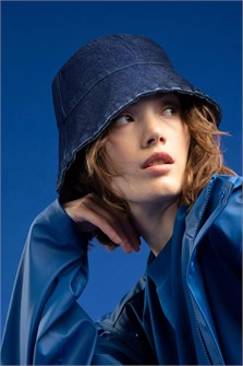 {{photo.Alt || photo.Description || 'Панама C9, темно-синяя'}}