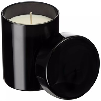 {{photo.Alt || photo.Description || 'Ароматическая свеча Flikka, сандал и амбра, черная'}}