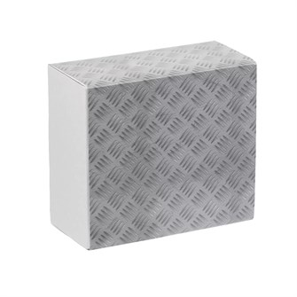 {{photo.Alt || photo.Description || 'Коробка с шубером Hard Work, малая'}}