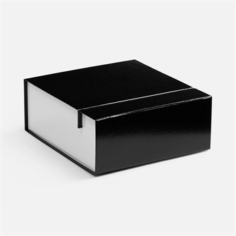 {{photo.Alt || photo.Description || 'Коробка складная Wishful, S, черная'}}