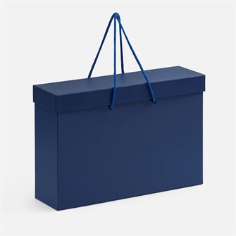 {{photo.Alt || photo.Description || 'Коробка Handgrip, горизонтальная, темно-синяя'}}