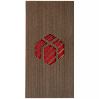 {{photo.Alt || photo.Description || 'Открытка Season&#39;s Greetings, с изображением подарка'}}