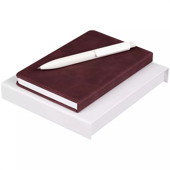 {{photo.Alt || photo.Description || 'Набор Urban Simple, бордовый'}}