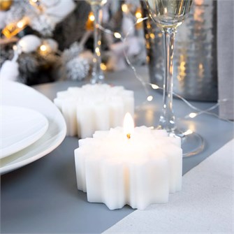 {{photo.Alt || photo.Description || 'Свеча Snowflame 2, белая, 8 см'}}