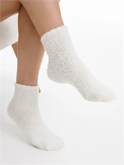 {{photo.Alt || photo.Description || 'Носки Flaum, белые'}}