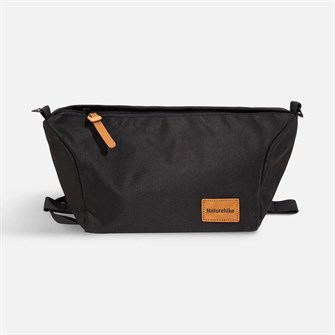 {{photo.Alt || photo.Description || 'Косметичка дорожная XS01, черная'}}