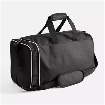 {{photo.Alt || photo.Description || 'Спортивная сумка Fitnext, черная'}}