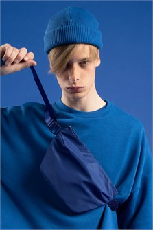 {{photo.Alt || photo.Description || 'Поясная сумка W1, синяя'}}