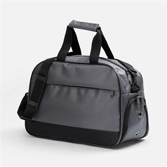 {{photo.Alt || photo.Description || 'Спортивная сумка Atlantes, светло-серая с черным'}}