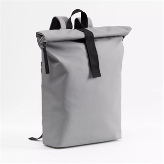 {{photo.Alt || photo.Description || 'Рюкзак Altro, серый'}}