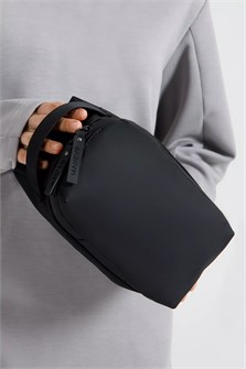 {{photo.Alt || photo.Description || 'Несессер Traffic, черный'}}