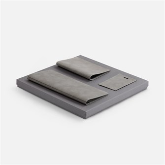 {{photo.Alt || photo.Description || 'Набор Nubuk Trio, серый'}}