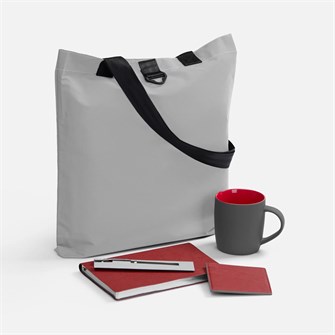 {{photo.Alt || photo.Description || 'Набор Petrus Maxi, красный'}}